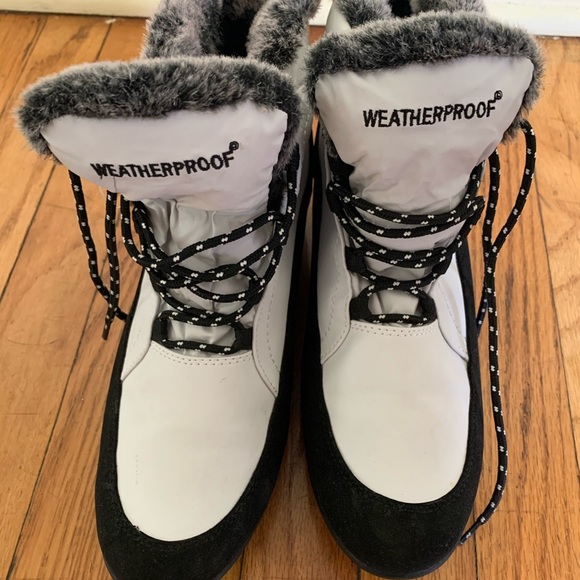Weatherproof boots black and white - Picture 1 of 5